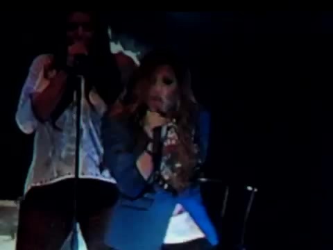 Demi Unbroken Live In Panama (3339)