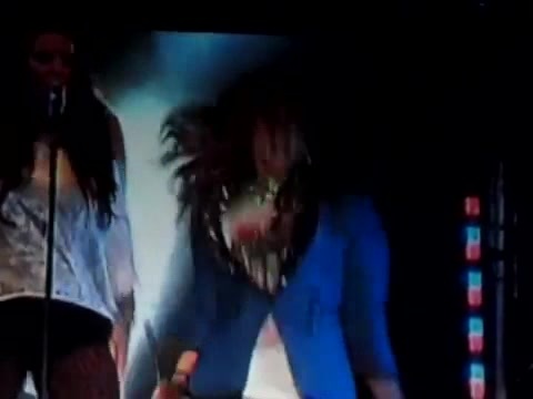 Demi Unbroken Live In Panama (3443)