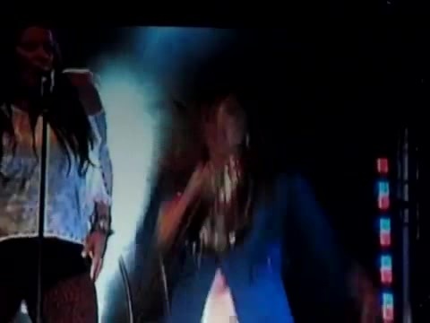 Demi Unbroken Live In Panama (3449)