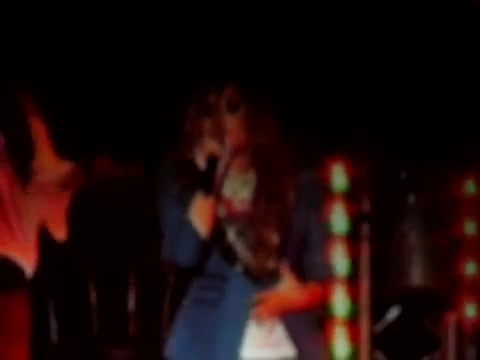 Demi Unbroken Live In Panama (3583)