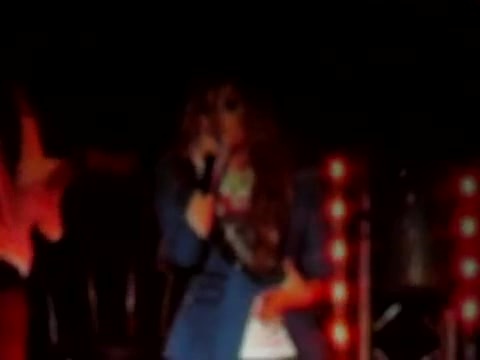 Demi Unbroken Live In Panama (3586)