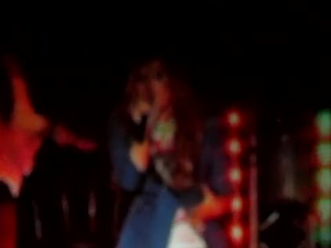 Demi Unbroken Live In Panama (3590)