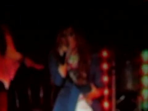 Demi Unbroken Live In Panama (3591)