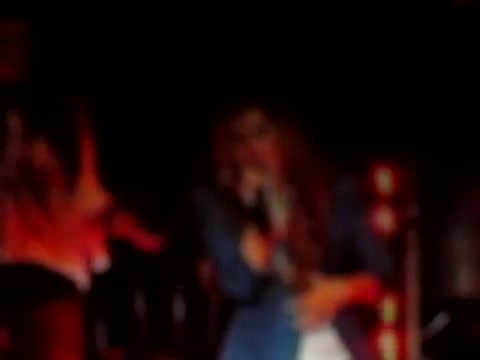 Demi Unbroken Live In Panama (3611)