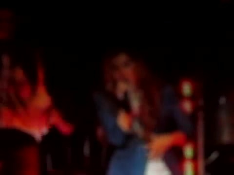 Demi Unbroken Live In Panama (3613)