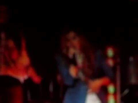 Demi Unbroken Live In Panama (3614)
