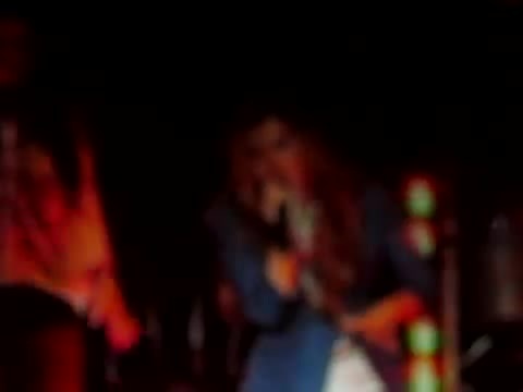 Demi Unbroken Live In Panama (3616)