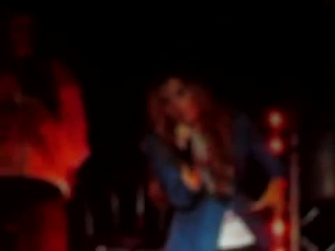 Demi Unbroken Live In Panama (3625)
