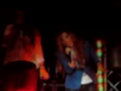 Demi Unbroken Live In Panama (3633)