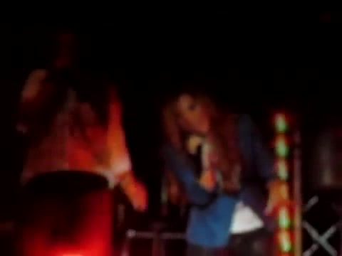 Demi Unbroken Live In Panama (3635)
