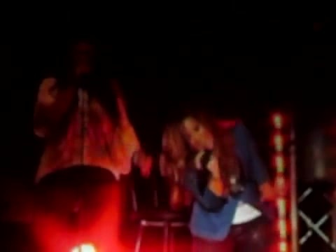 Demi Unbroken Live In Panama (3646)