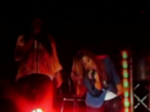 Demi Unbroken Live In Panama (3649)