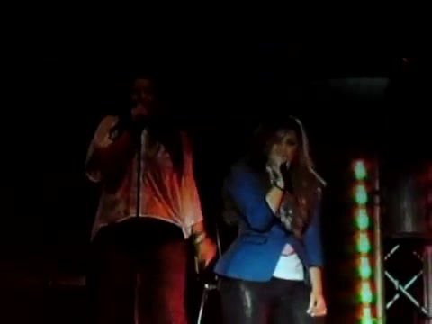 Demi Unbroken Live In Panama (3720)