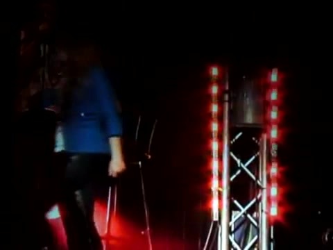Demi Unbroken Live In Panama (3827)