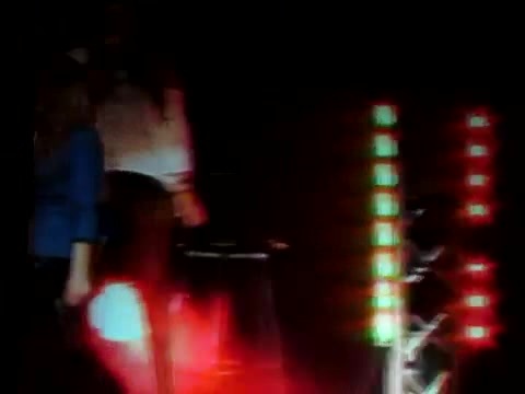 Demi Unbroken Live In Panama (3838)