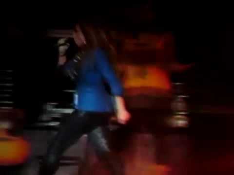 Demi Unbroken Live In Panama (3869)
