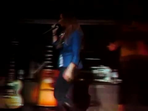 Demi Unbroken Live In Panama (3878)
