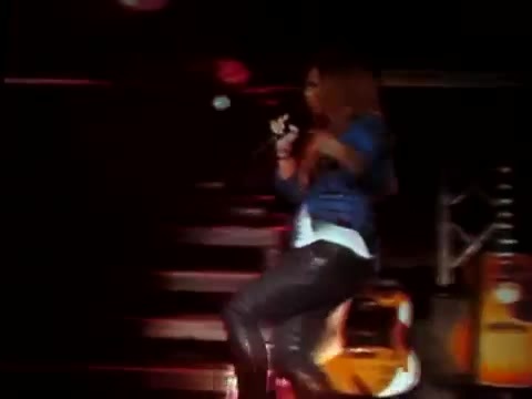 Demi Unbroken Live In Panama (3904)
