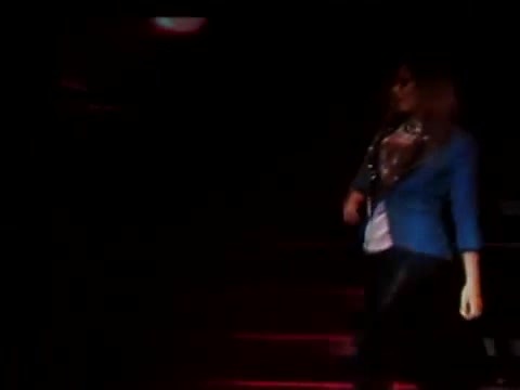 Demi Unbroken Live In Panama (3967)
