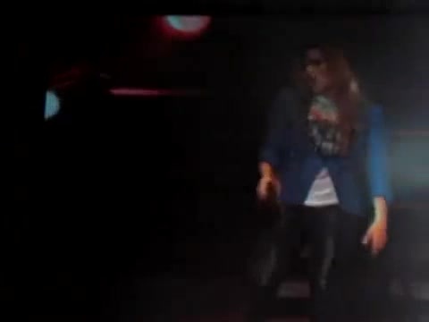 Demi Unbroken Live In Panama (3978)
