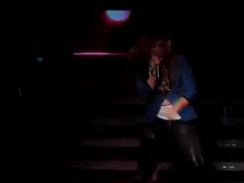 Demi Unbroken Live In Panama (3993) - Demi - Unbroken Live In Panama City Part oo7