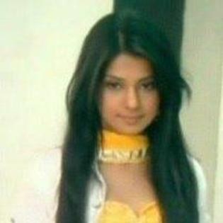 34276_115023395212226_114833878564511_92608_1475648_n - jennifer winget 3