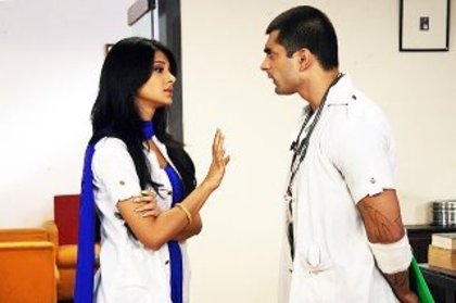 39521_136640979717134_114833878564511_185945_2380067_n - jennifer winget 3