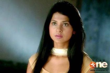 66941_136642236383675_114833878564511_186009_165821_n - jennifer winget 3