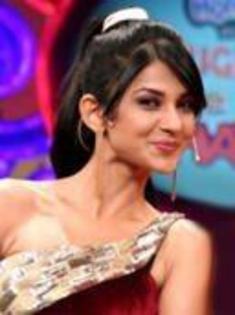 76649_146424732072092_114833878564511_233142_3211863_n - jennifer winget 3