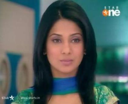 299741_230023670378864_114833878564511_625326_1659513872_n - jennifer winget 3