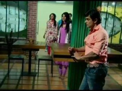 422958_329078577140039_114833878564511_897845_884370181_n - jennifer winget 3