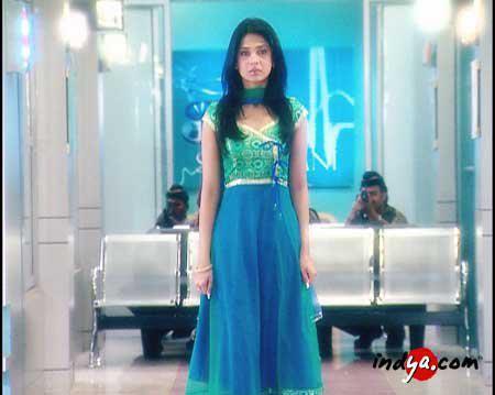 428609_321417484572815_114833878564511_878597_1592480478_n - jennifer winget 3