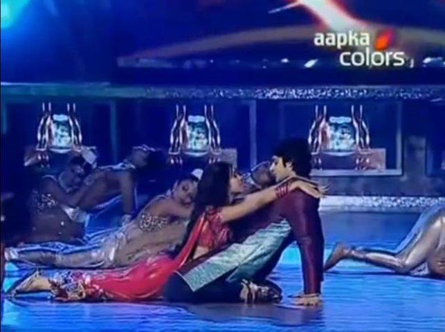 429079_321956157852281_114833878564511_880183_748240226_n - jennifer winget 3