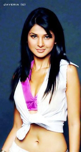 429094_320858127962084_114833878564511_876915_1293183264_n - jennifer winget 3