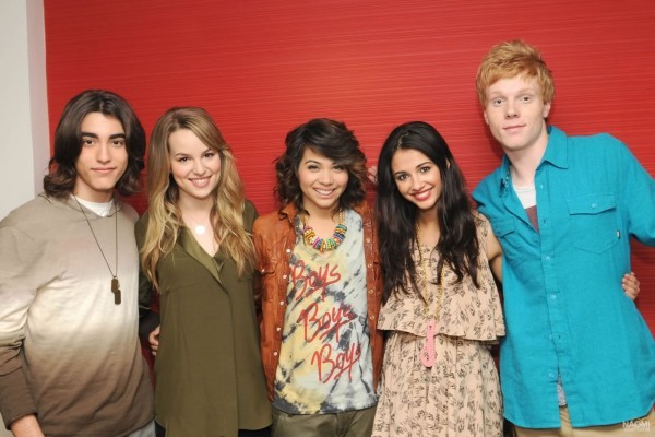 Hayley_Kiyoko_1306916742_2 - aaa-poze lemonade mouth-aaa