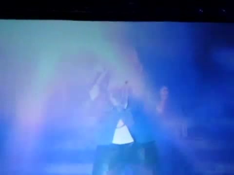 Demi Unbroken Live In Panama (4128)