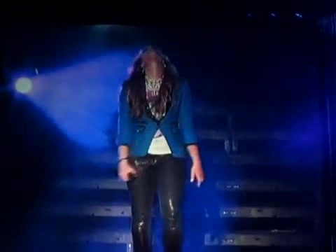 Demi Unbroken Live In Panama (4330)