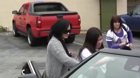Demi Lovato looking healthy and happy spotted out and about in LA 0116