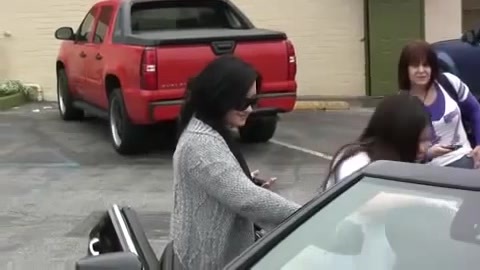 Demi Lovato looking healthy and happy spotted out and about in LA 0133