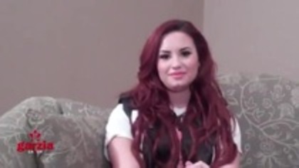 Demi Lovato Send A Message To Paraguay Lovatics (81)