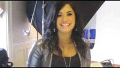 Demi Lovato Thank You For My Popstar Award (1)