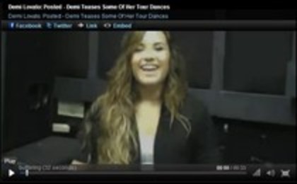 Demi Lovato Teases Some Of Her Tour Dances (2) - Demi Teases Some Of Her Tour Dances
