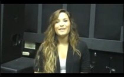 Demi Lovato Teases Some Of Her Tour Dances (8) - Demi Teases Some Of Her Tour Dances