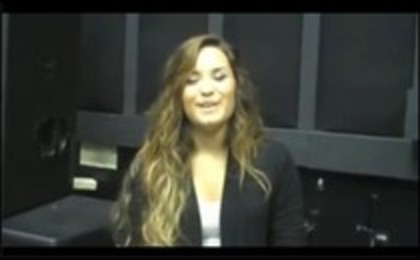 Demi Lovato Teases Some Of Her Tour Dances (9) - Demi Teases Some Of Her Tour Dances