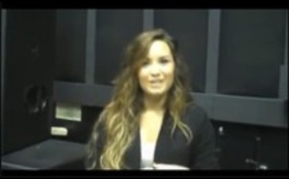 Demi Lovato Teases Some Of Her Tour Dances (15) - Demi Teases Some Of Her Tour Dances