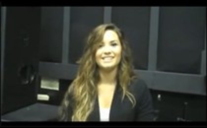 Demi Lovato Teases Some Of Her Tour Dances (19) - Demi Teases Some Of Her Tour Dances