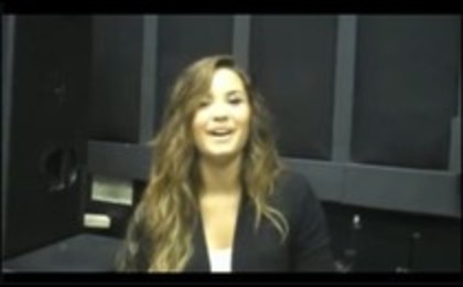 Demi Lovato Teases Some Of Her Tour Dances (22) - Demi Teases Some Of Her Tour Dances