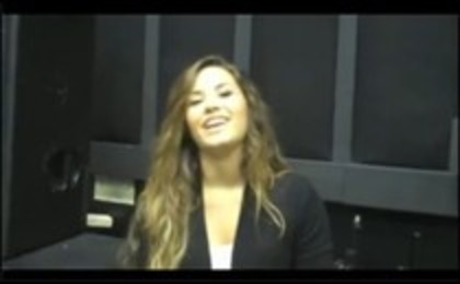 Demi Lovato Teases Some Of Her Tour Dances (23)