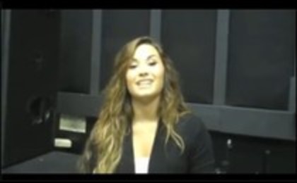 Demi Lovato Teases Some Of Her Tour Dances (25)