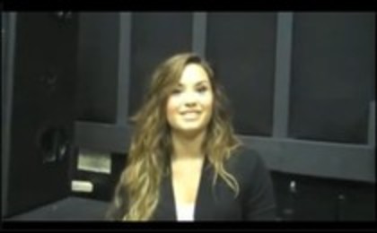 Demi Lovato Teases Some Of Her Tour Dances (27)